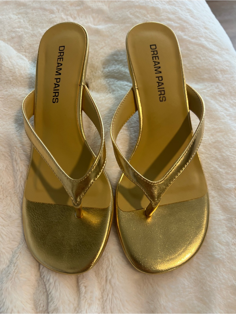 Dream Pairs Gold Metallic Thong Sandals